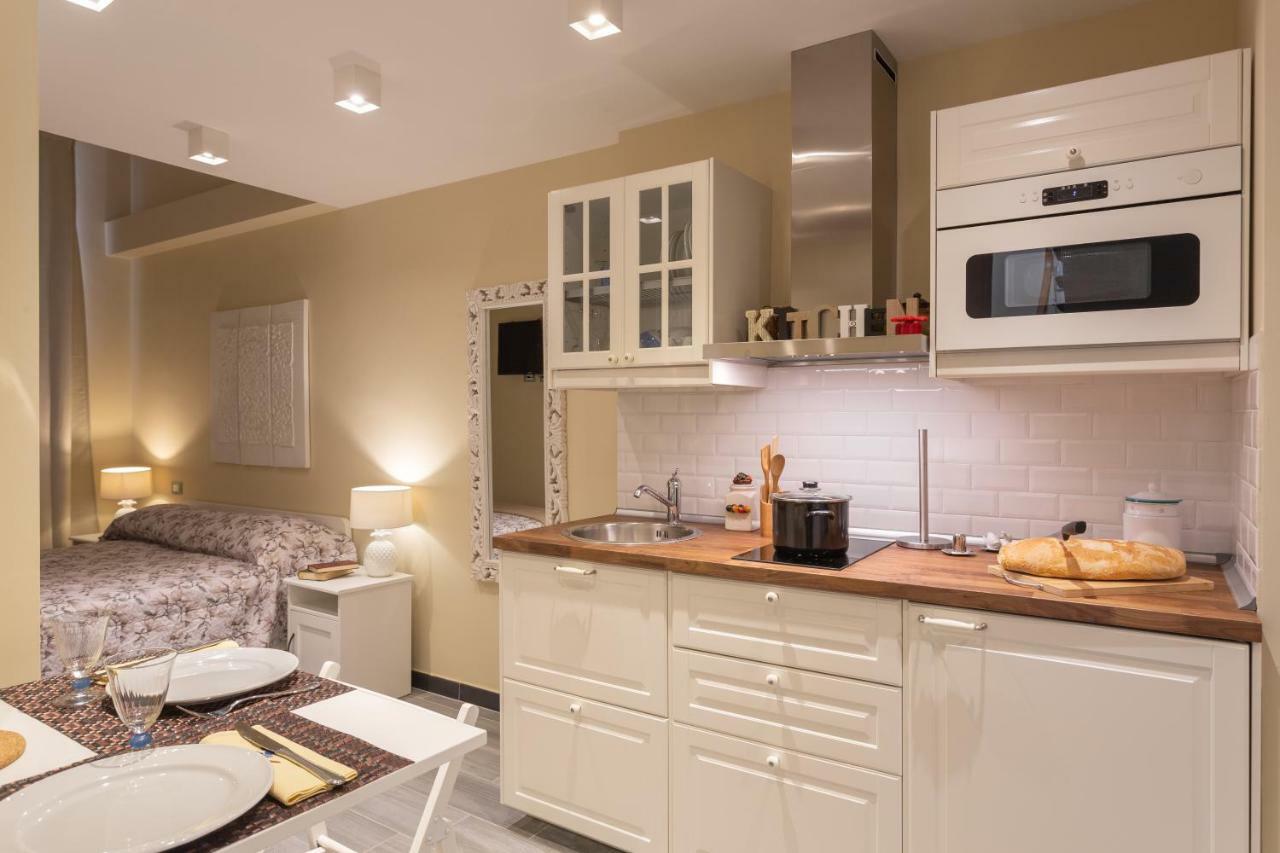 Le Stanze Di Carla! Con Cucina E Bagno Privato Hotell Florens Exteriör bild