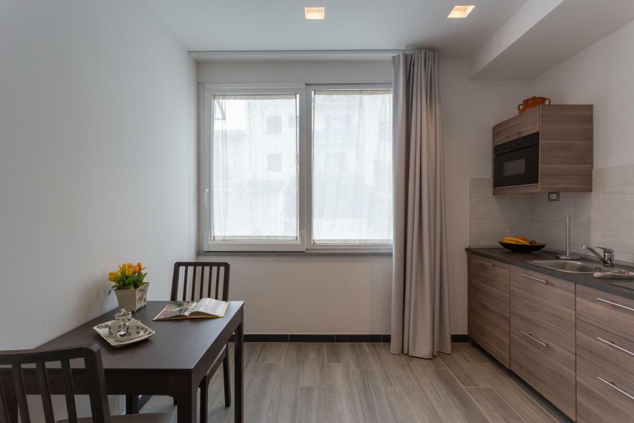 Le Stanze Di Carla! Con Cucina E Bagno Privato Hotell Florens Exteriör bild