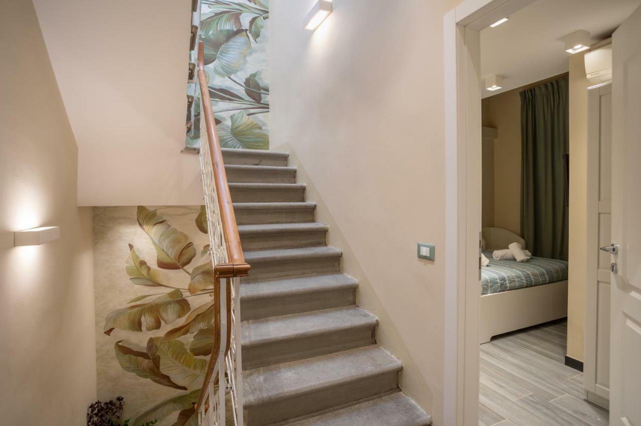 Le Stanze Di Carla! Con Cucina E Bagno Privato Hotell Florens Exteriör bild